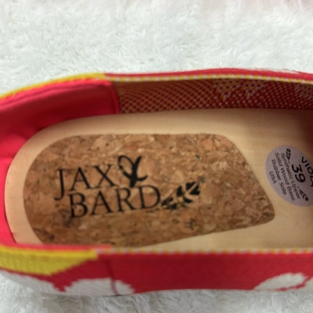 Stylish Floral Red Platform clogs